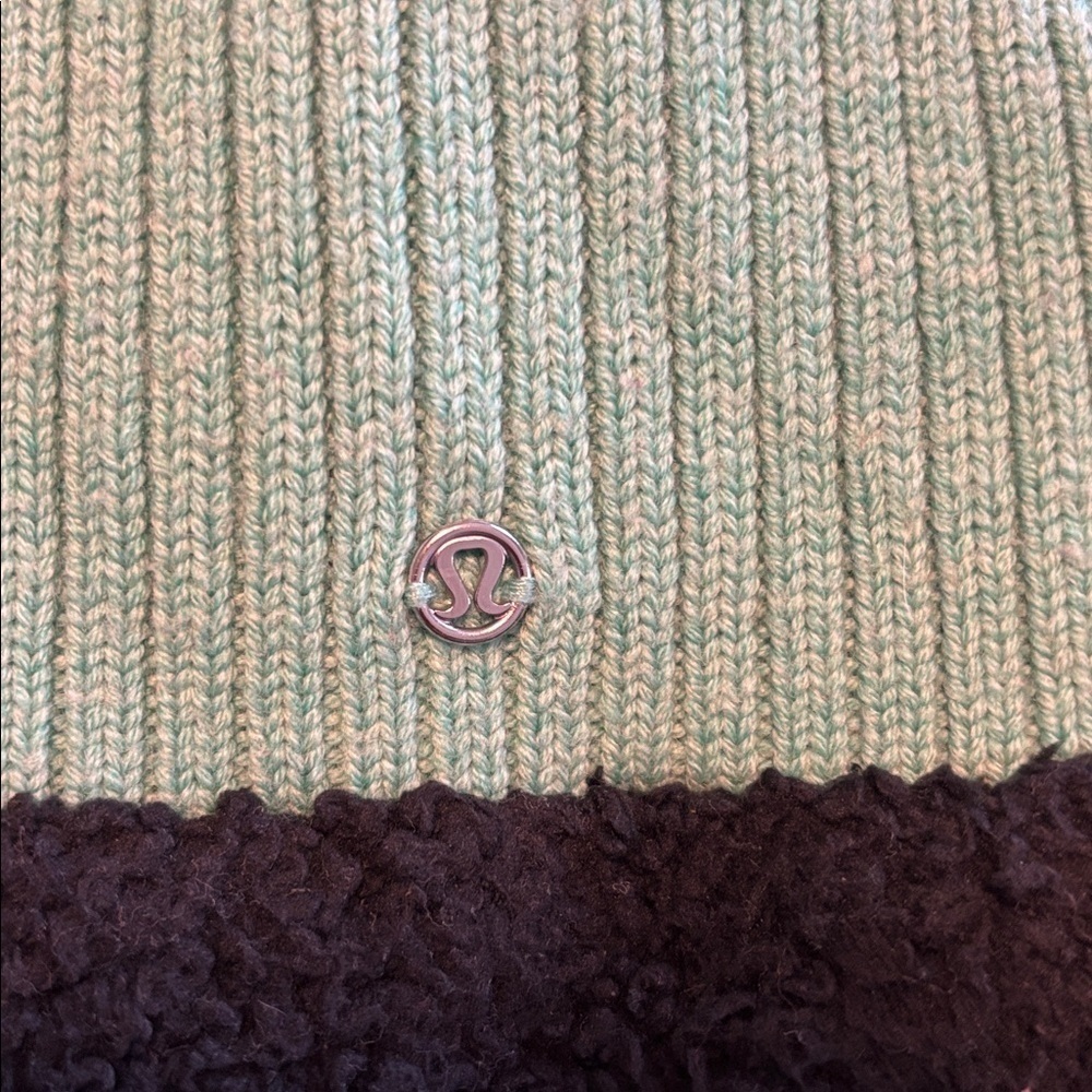 Lululemon Athletica Ribbed Teal and  Gray Beanie - Picture 2 of 4